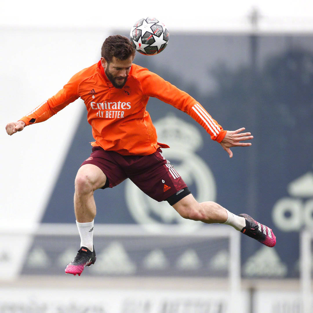 国际比赛日体能课后，罗马单刀错失备战欧冠，媒体盛赞，控场能力受关注的简单介绍