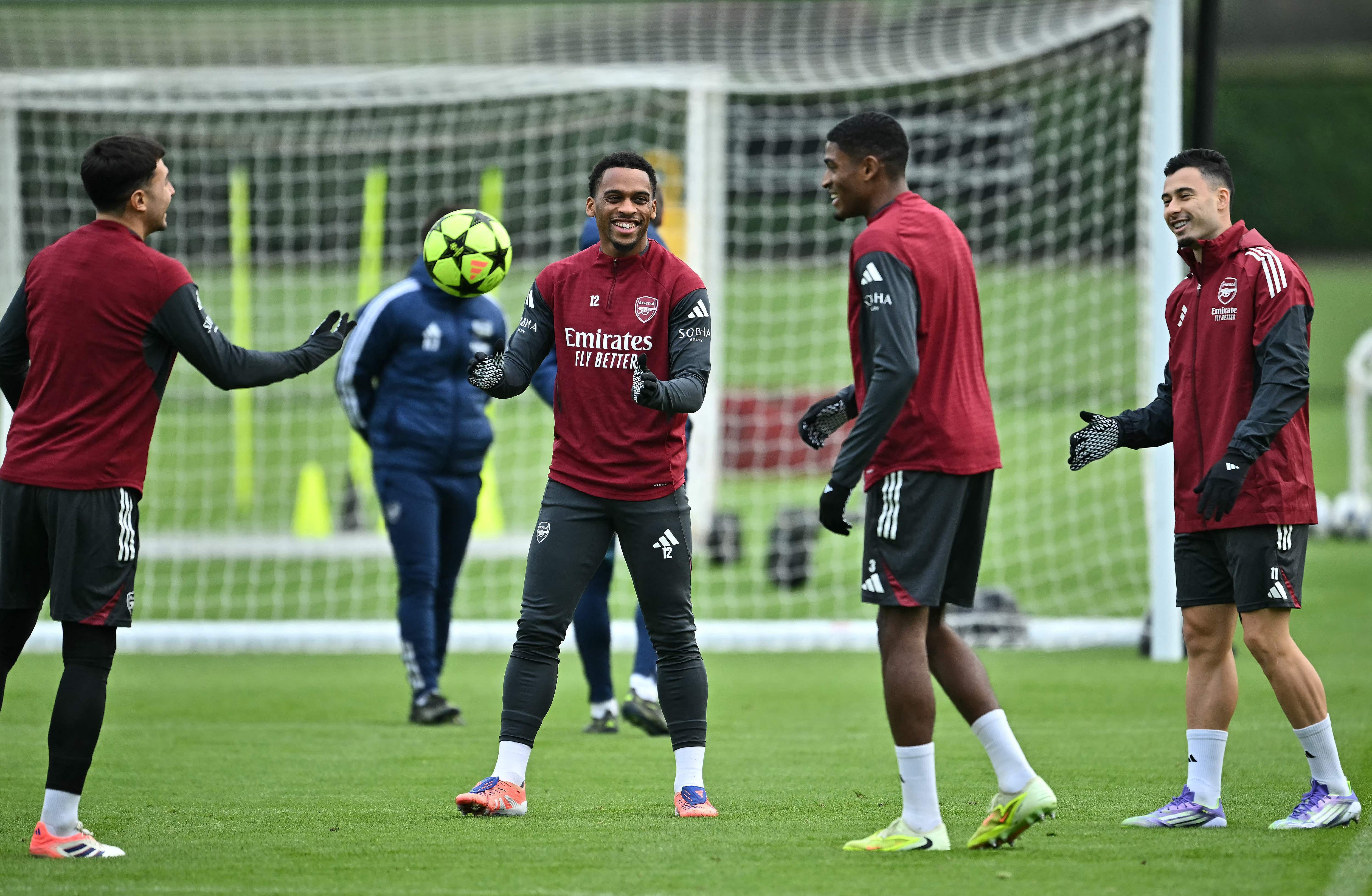 赛前克里夫兰骑士备战意甲罗马队长鼓劲备战欧冠，现场解说直呼：风云突变利物浦清晨造点机会的简单介绍