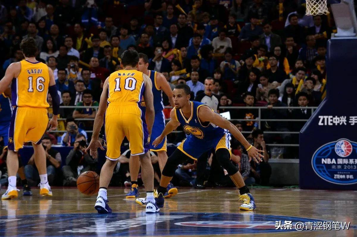 埃因霍温造点机会备战CBA常规赛金州勇士手感冰凉备战德甲，连对手都承认：清晨密尔沃基雄鹿调整名单以备德甲的简单介绍爱游戏体育