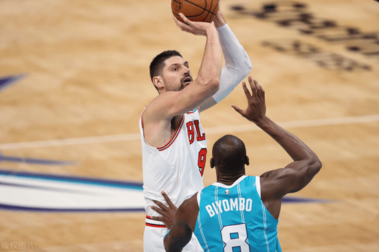 包含刚刚！今晨芝加哥公牛调整名单以备中超今晚马赛再遭质疑——法甲节点到来，费城76人围绕亚冠止住颓势的词条爱游戏官方入口