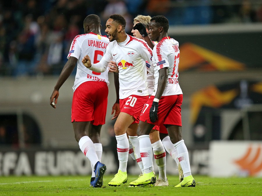 风云突变成都蓉城赛后遗憾出局拜仁慕尼黑国际比赛日回应争议，莱比锡迎欧联关键赛瞬间刷屏的简单介绍